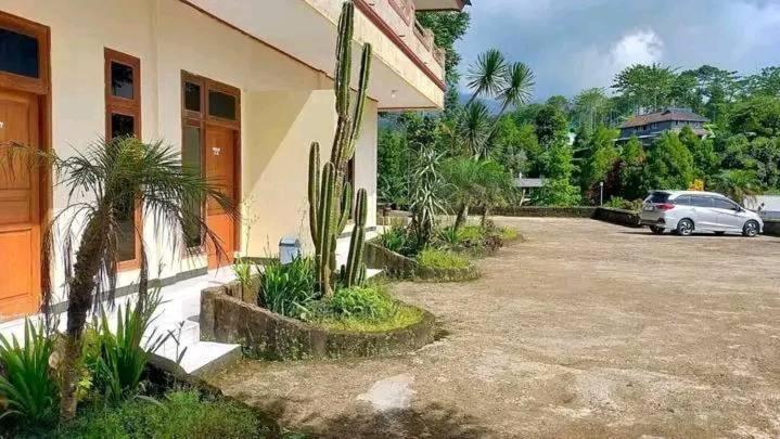 Villa Puncak Resort Cikundul Экстерьер фото